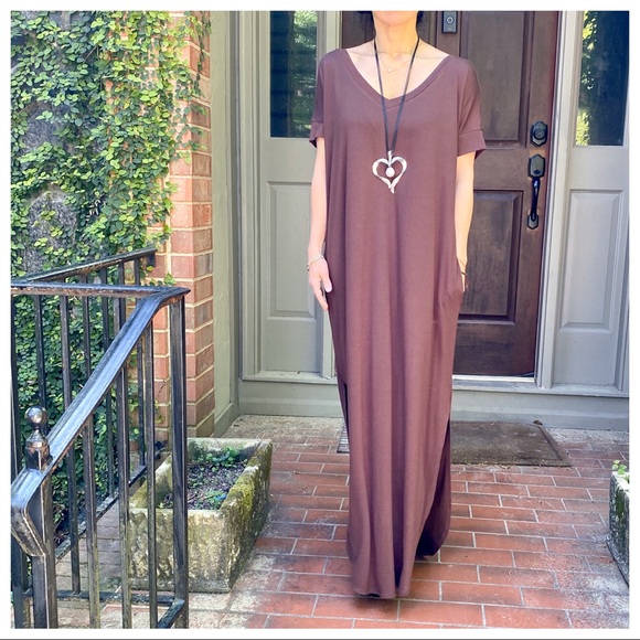 08 Brown side pockets loose fit maxi dress - Picture 2 of 7